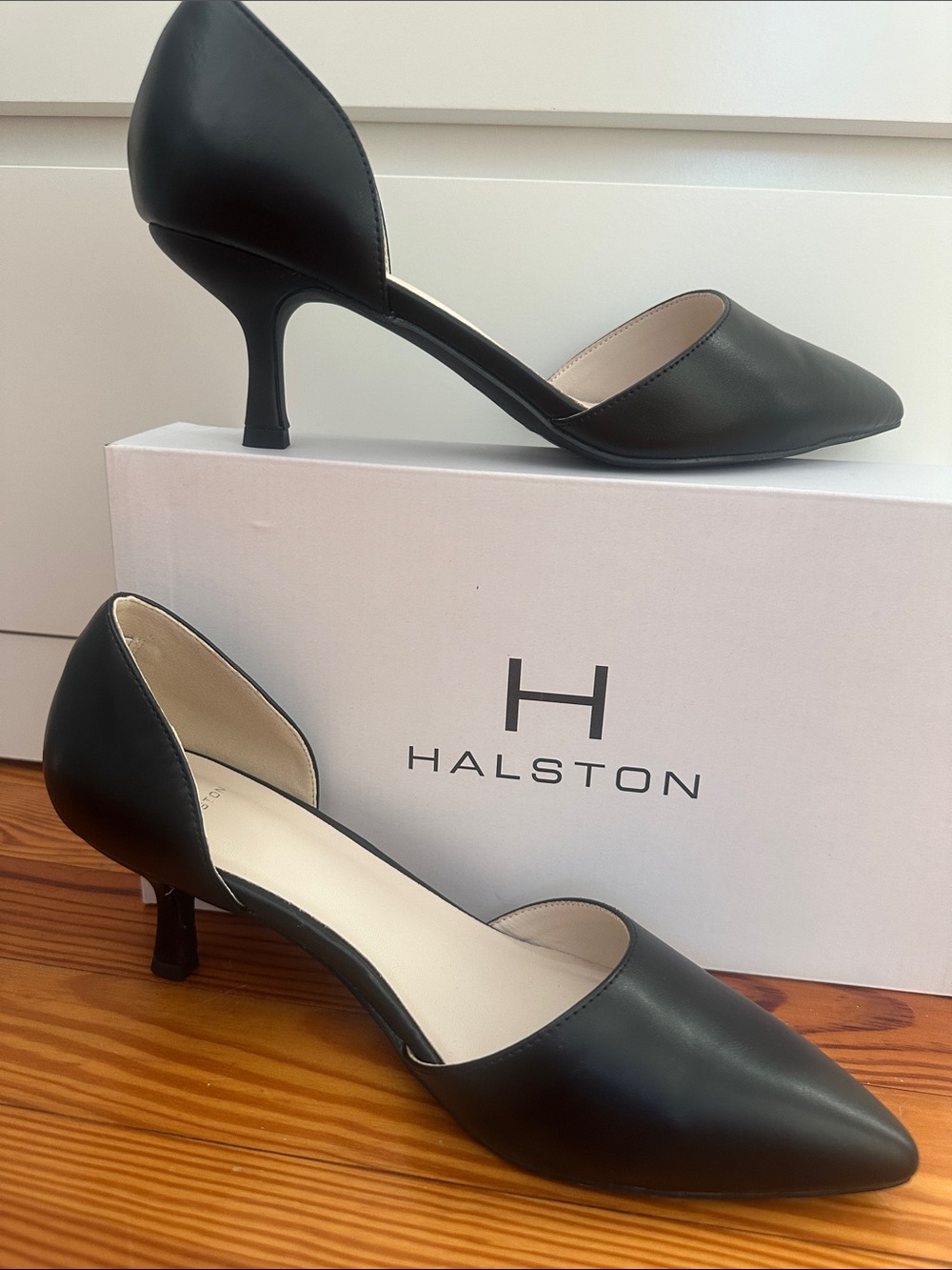 Halston Black Leather D’Orsay heels, black leather dress shoe, black kitten heel